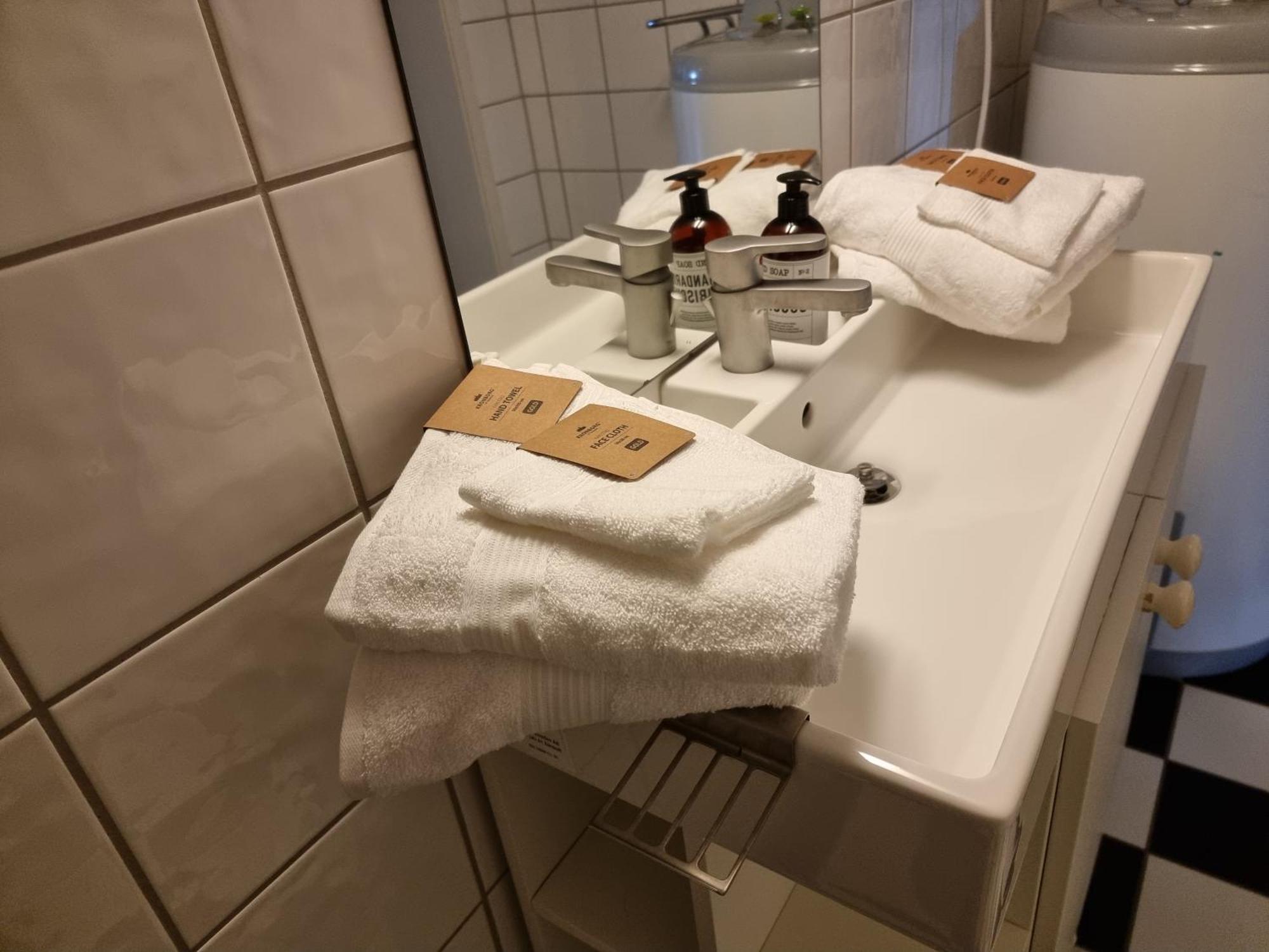 Kjellerleilighet Egen Inngang. Stange Luaran gambar