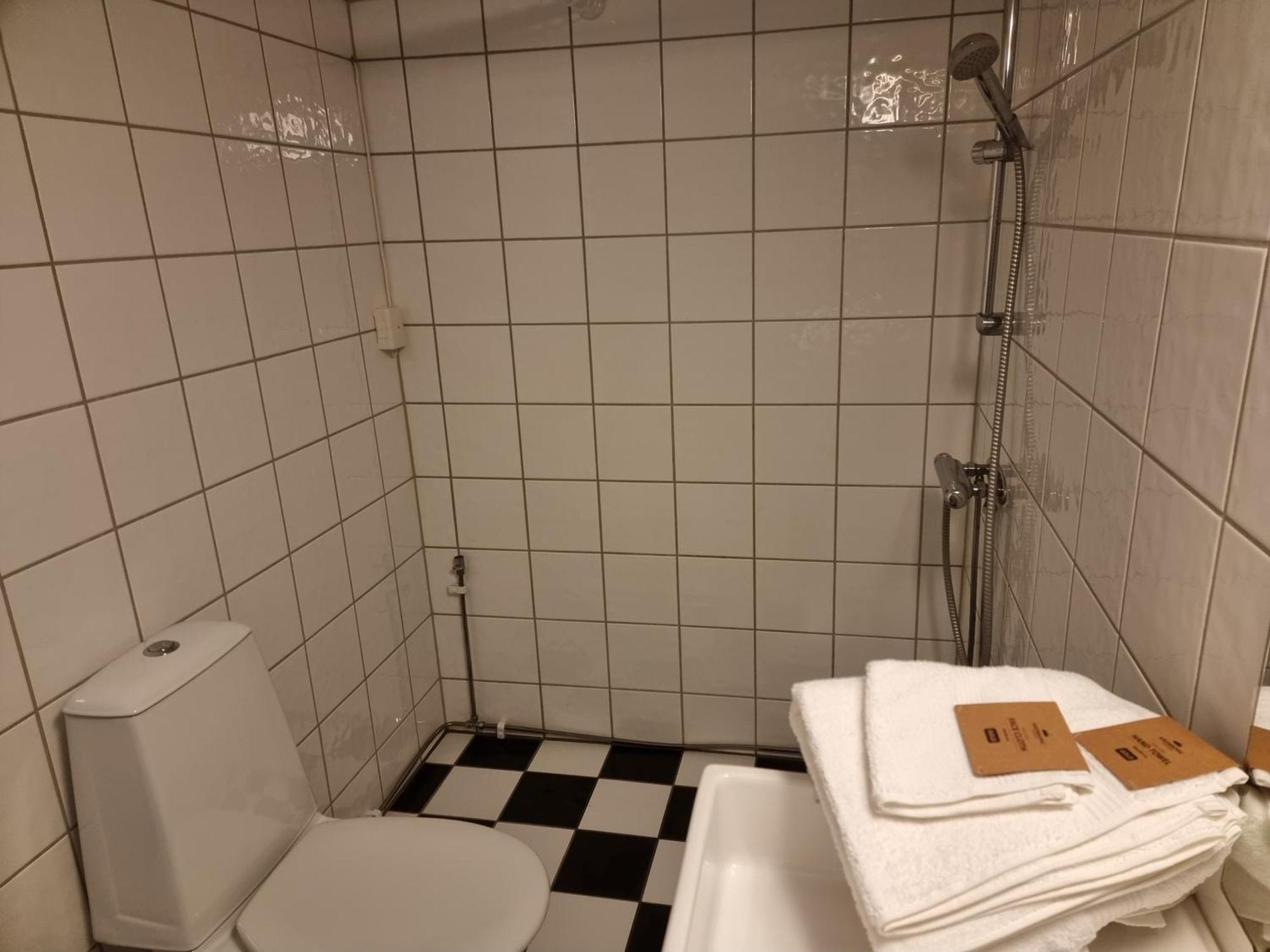 Kjellerleilighet Egen Inngang. Stange Luaran gambar